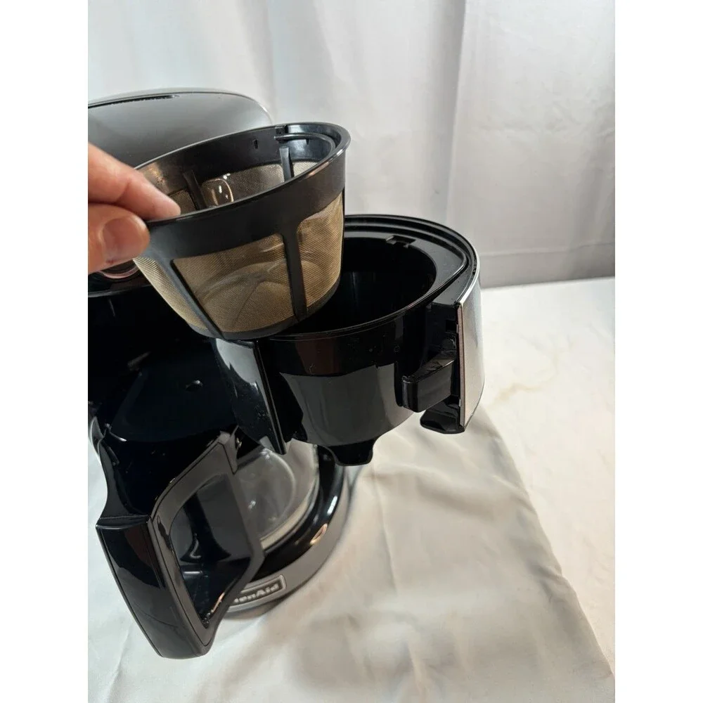 KitchenAid Digital Coffee Maker 12-Cup Glass Carafe KCM1203CUO, EUC
